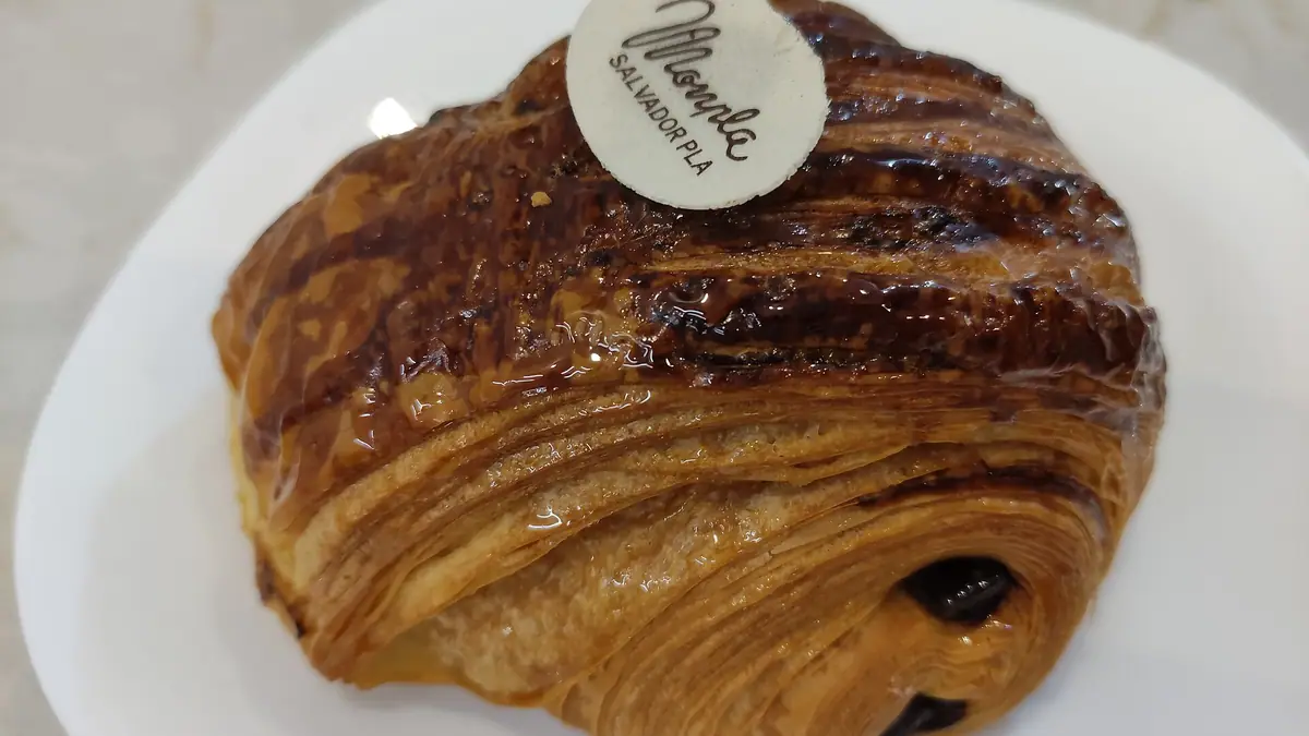 Lillys Patisserie And Bistro – patisserie in Ashton-under-Lyne town centre